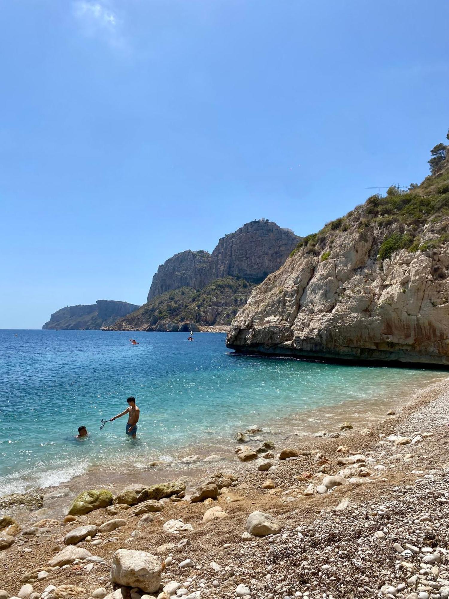 Natalie Calpe Sun 100M To The Beach Center Luaran gambar